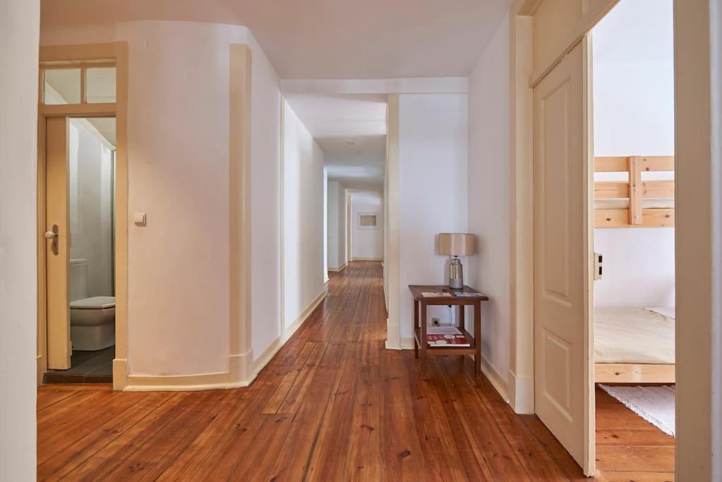 Stunning Apartment Near Chiado Lisboa Eksteriør billede